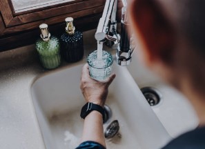 Comment filtrer l'eau du robinet ?